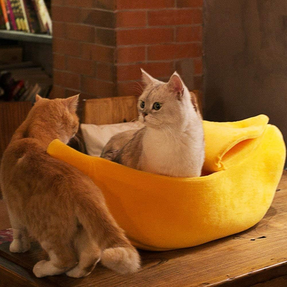 Soft Warm Banana Cat Bed House, Large Christmas Cat Cuddle Bed, Cute Pet Supplies for Cats Kittens Rabbit Small Dogs