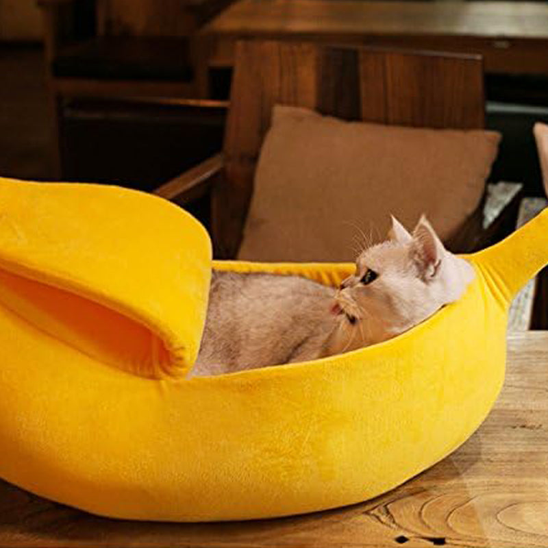 Soft Warm Banana Cat Bed House, Large Christmas Cat Cuddle Bed, Cute Pet Supplies for Cats Kittens Rabbit Small Dogs